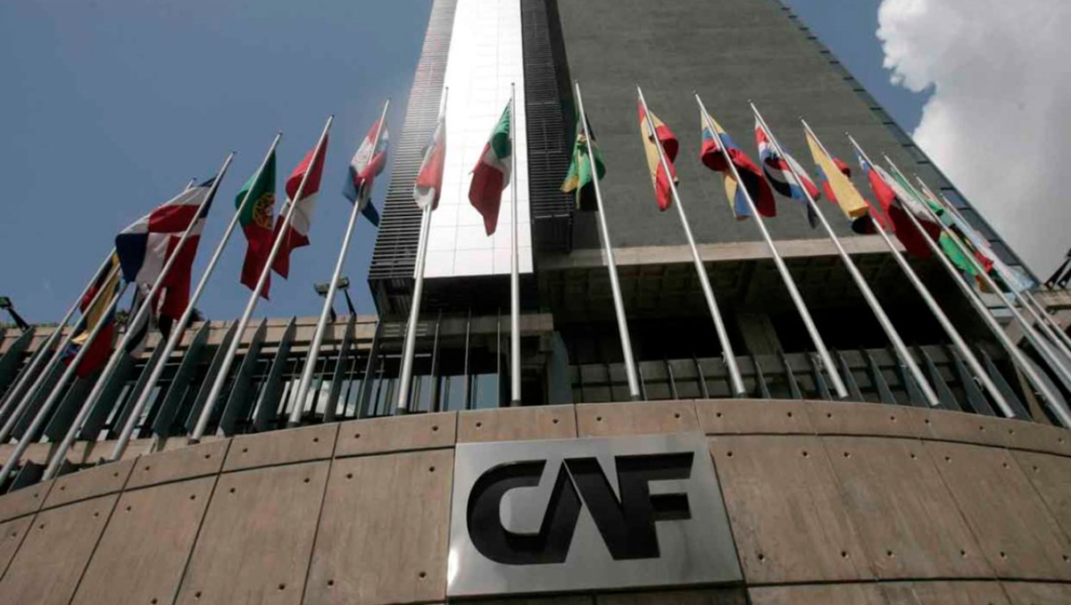 CAF aprueba 1,140 millones de dólares en créditos para México y otros países