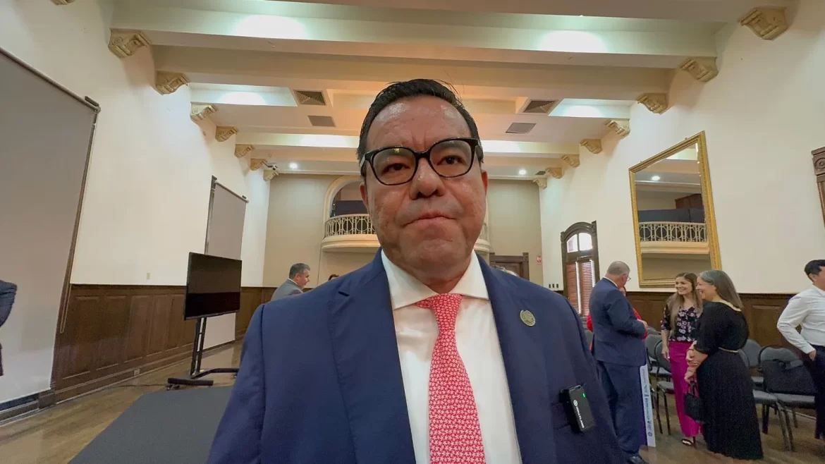 Abelardo Valenzuela, el fiscal que convirtió la transparencia en espectáculo